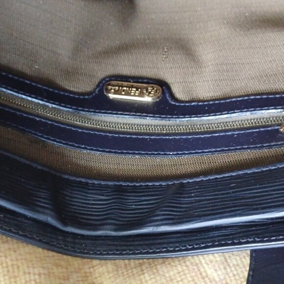 Never used Fendi vinyl tote vintage circa 1995 Serial Number 14-B-14570-36. - Picture 6 of 7